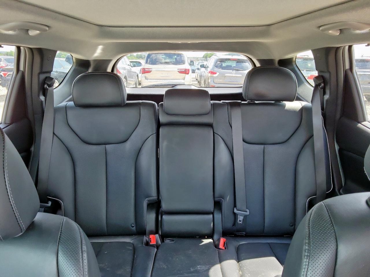 Hyundai SANTA FE Limited Image 9