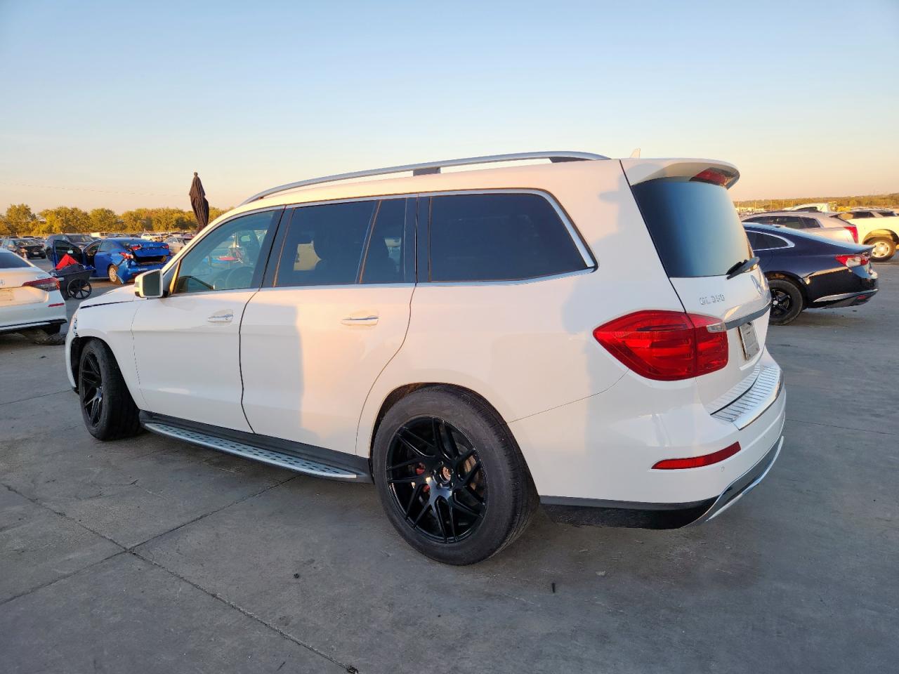 Mercedes-Benz G-Class 350 Bluetec Image 10