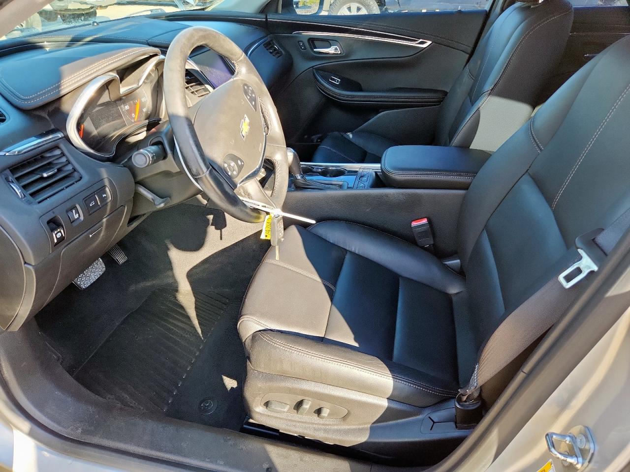 Chevrolet Impala Lt Image 11