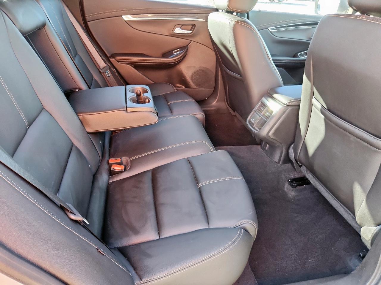 Chevrolet Impala Lt Image 2