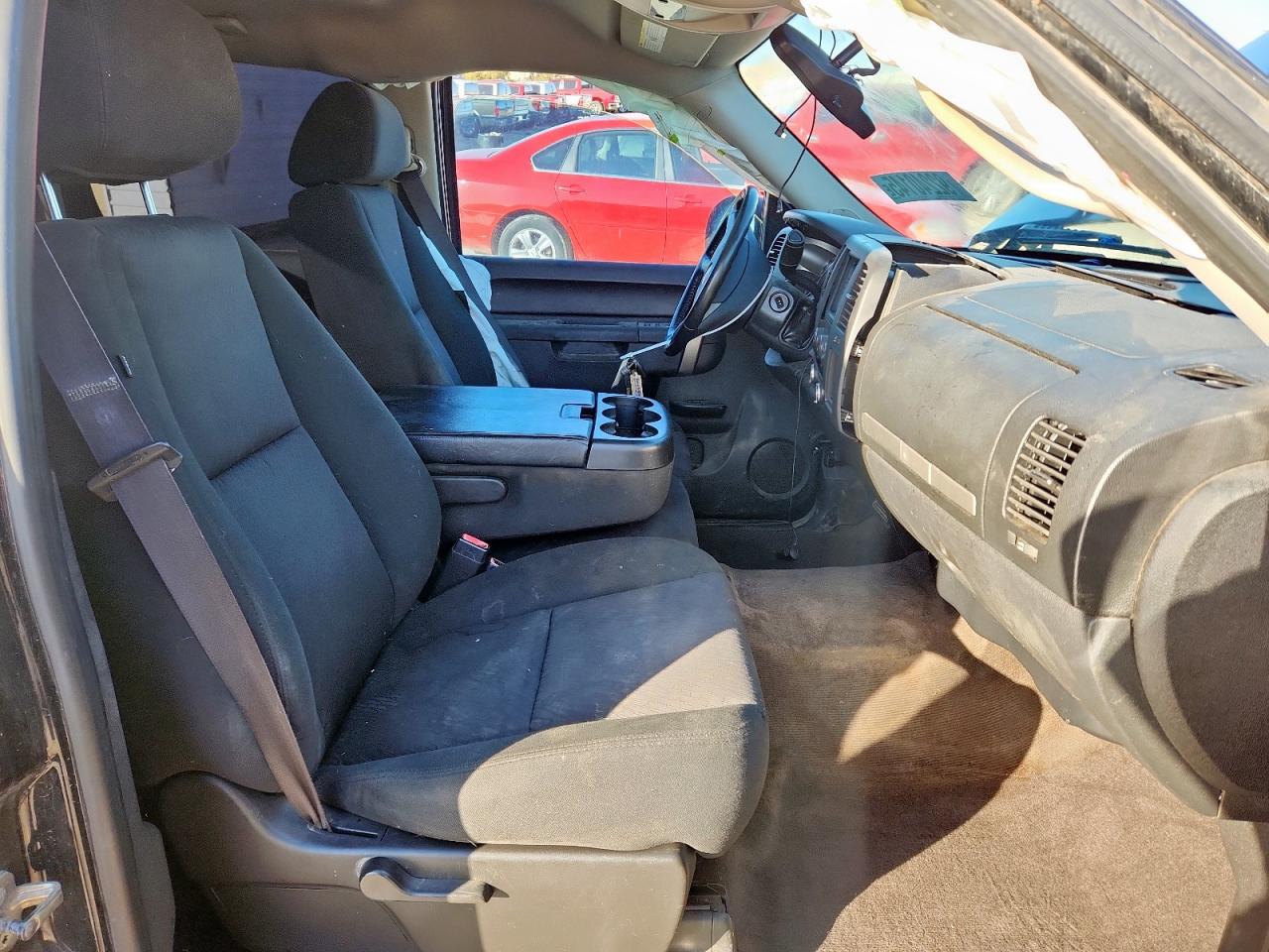 Chevrolet Silverado C1500 Lt Image 10