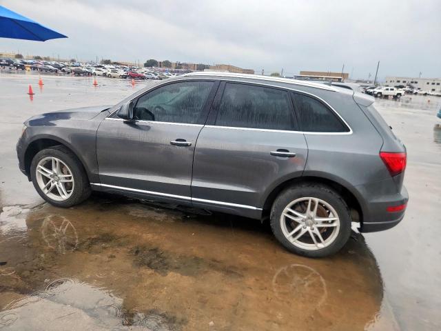 Audi Q5 Premium Plus Image 2