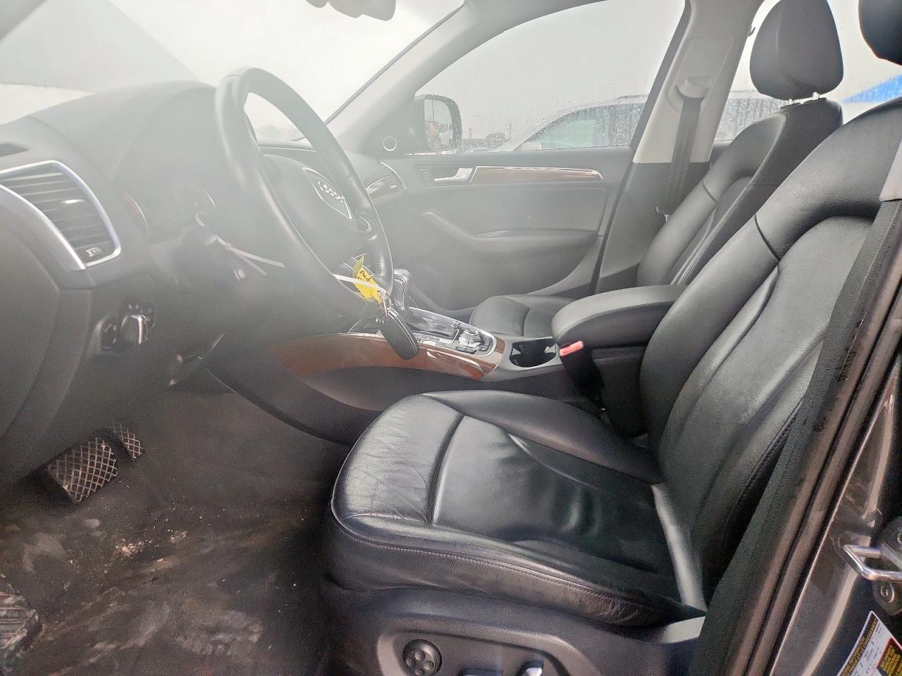 Audi Q5 Premium Plus Image 10