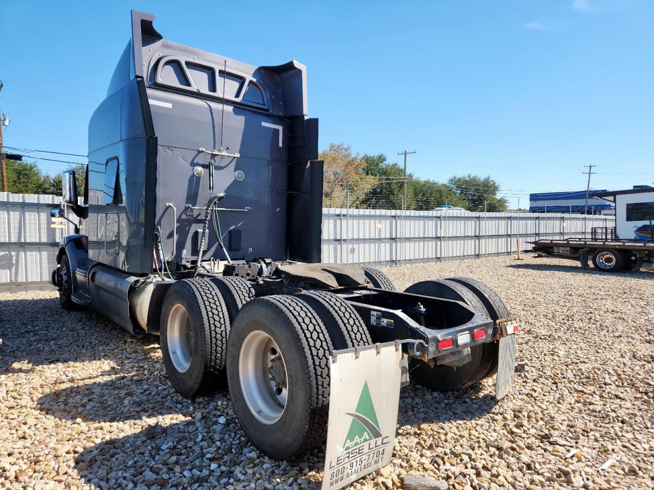 Peterbilt 579 Image 2