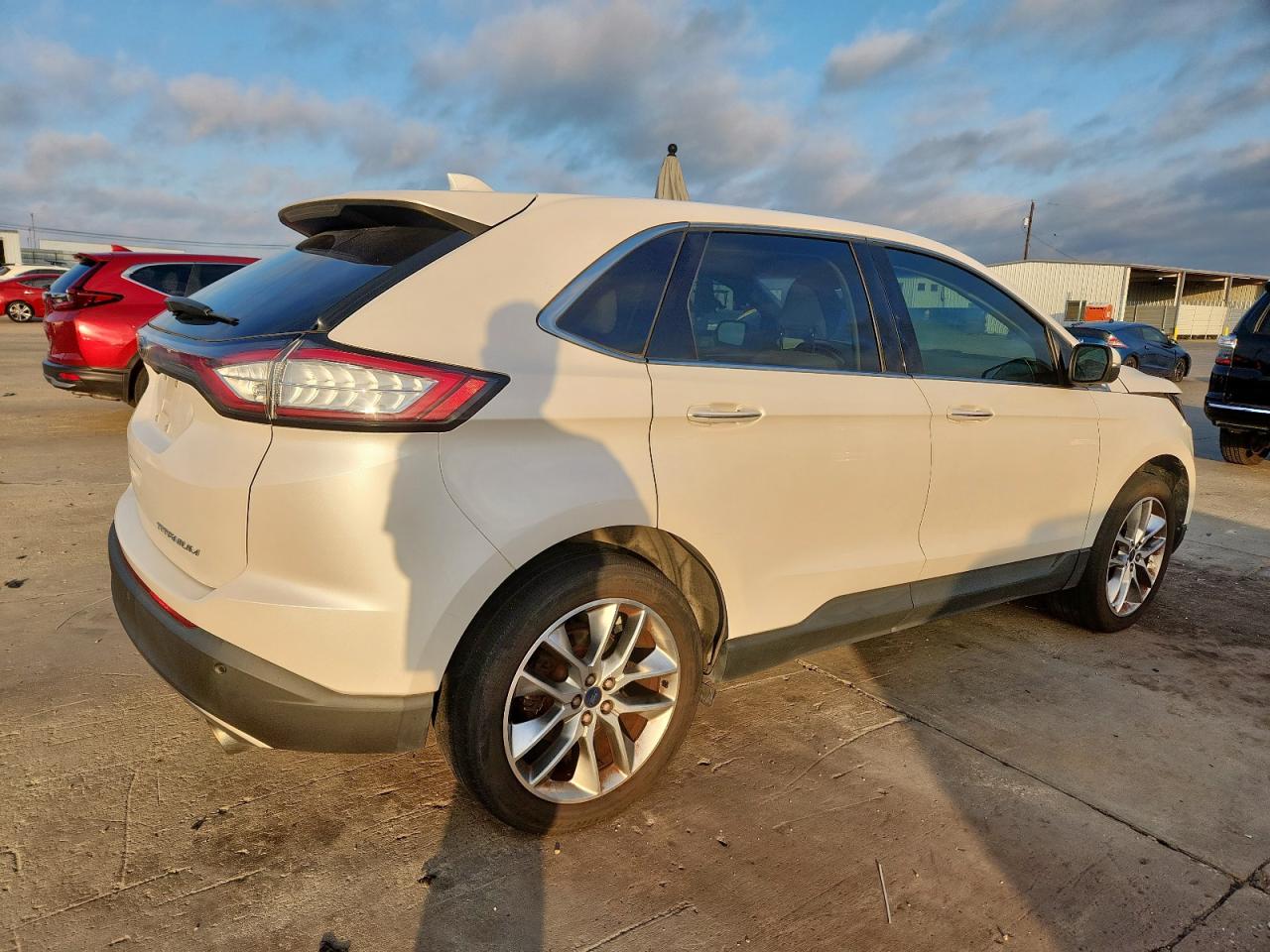 Ford Edge Titanium Image 3