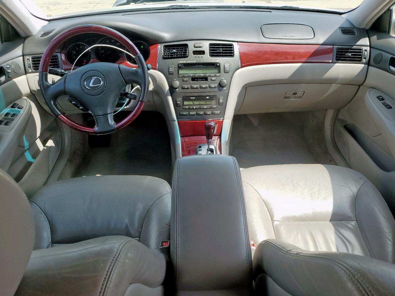 Lexus Es 300 Image 8