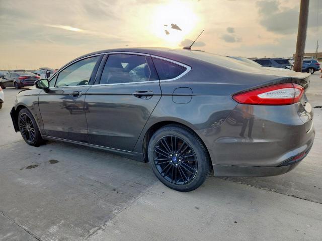 Ford Fusion Se Image 8