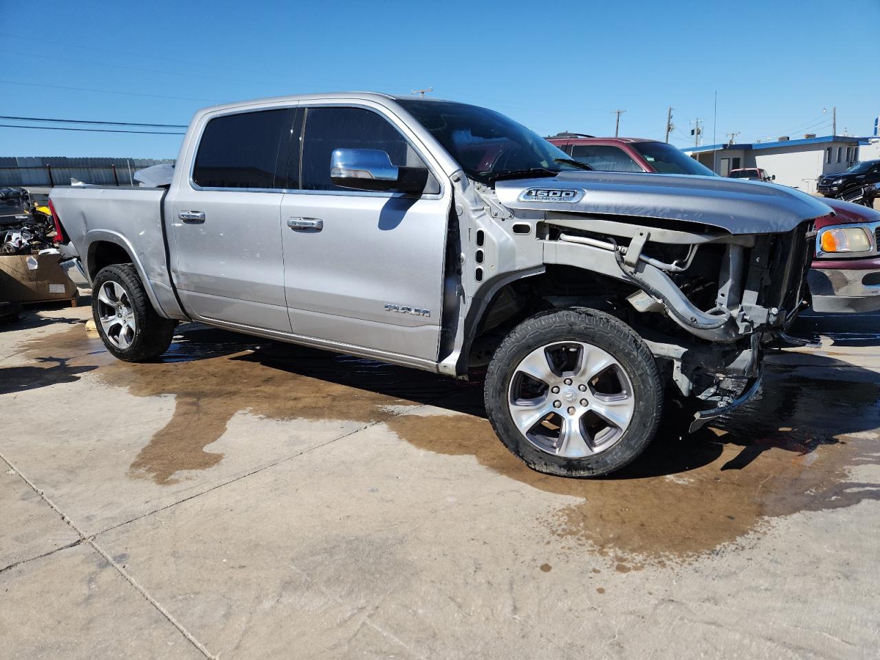 Ram 1500 Laramie Image 9