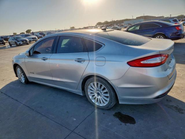 Ford Fusion Se Hybrid Image 8
