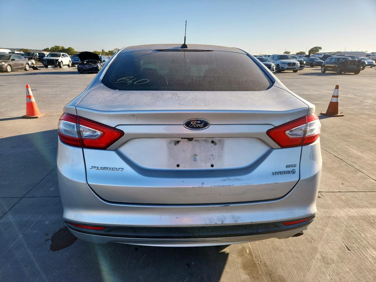 Ford Fusion Se Hybrid Image 6