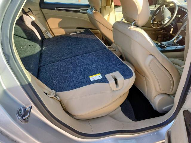 Ford Fusion Se Hybrid Image 10