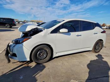  Salvage Nissan LEAF