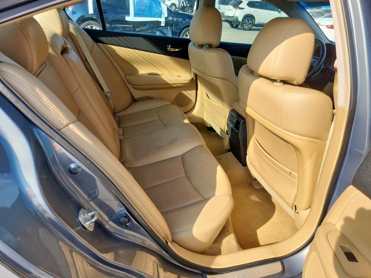 Nissan Maxima S Image 5