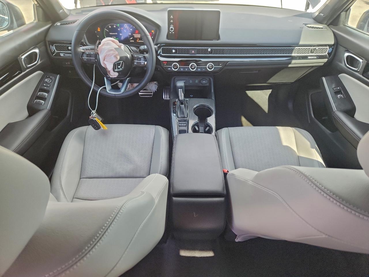 Honda Civic Sport Touring Image 11