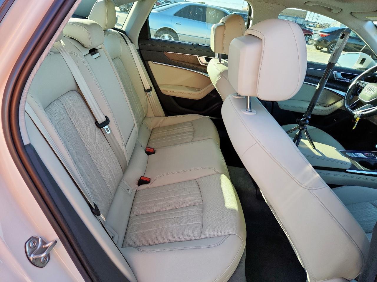 Audi A6 Premium Plus Image 8