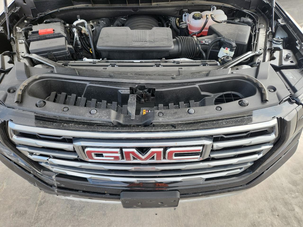GMC Yukon At4 Image 5