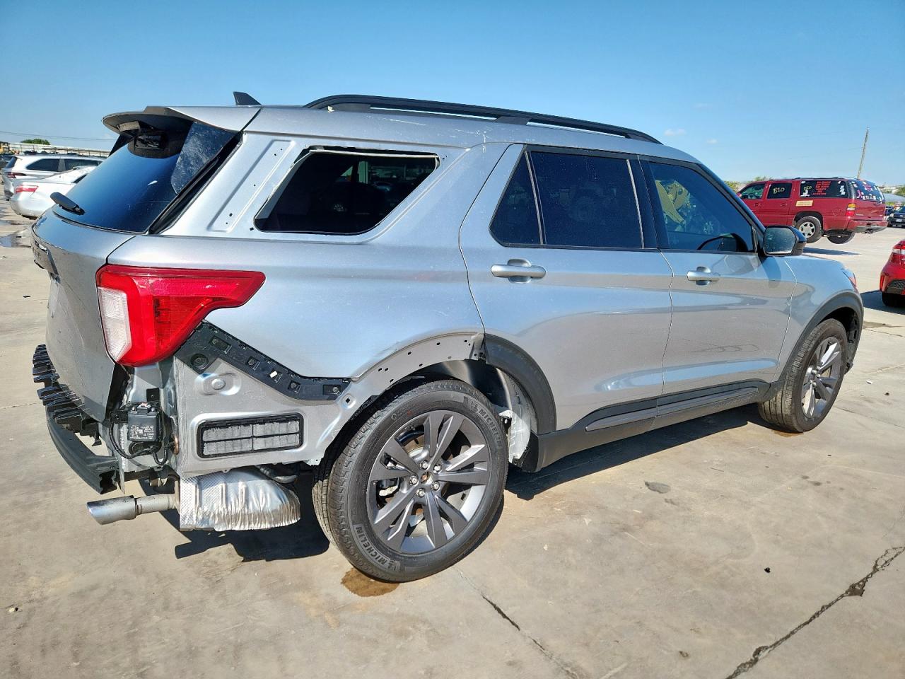 Ford Explorer Xlt Image 14