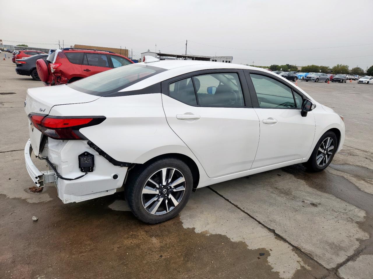 Nissan Versa Sv Image 4