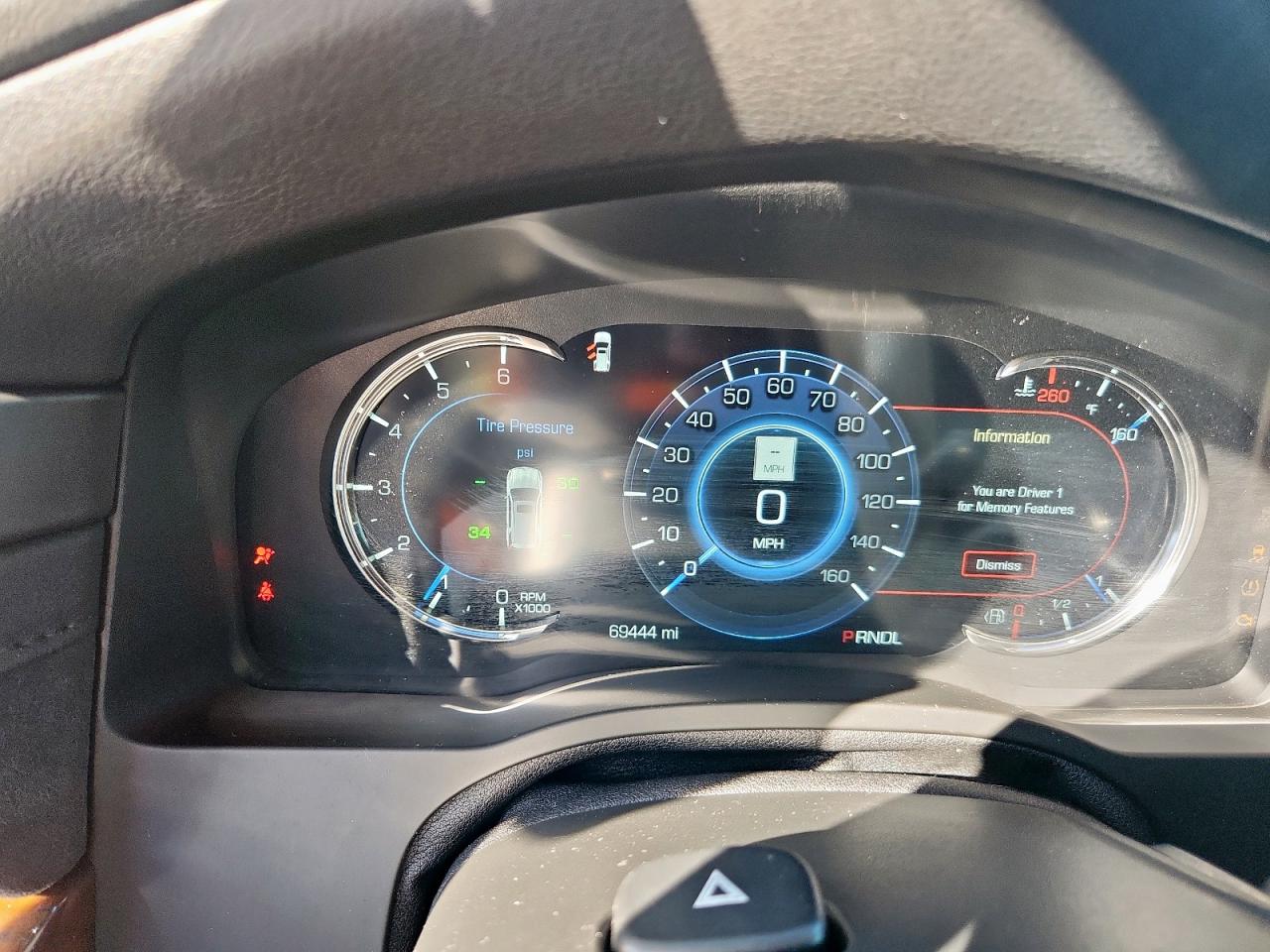 Cadillac Escalade Premium Luxury Image 11