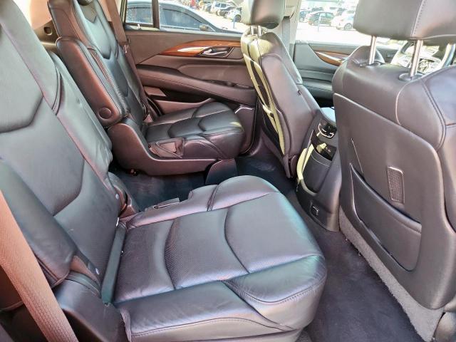 Cadillac Escalade Premium Luxury Image 10