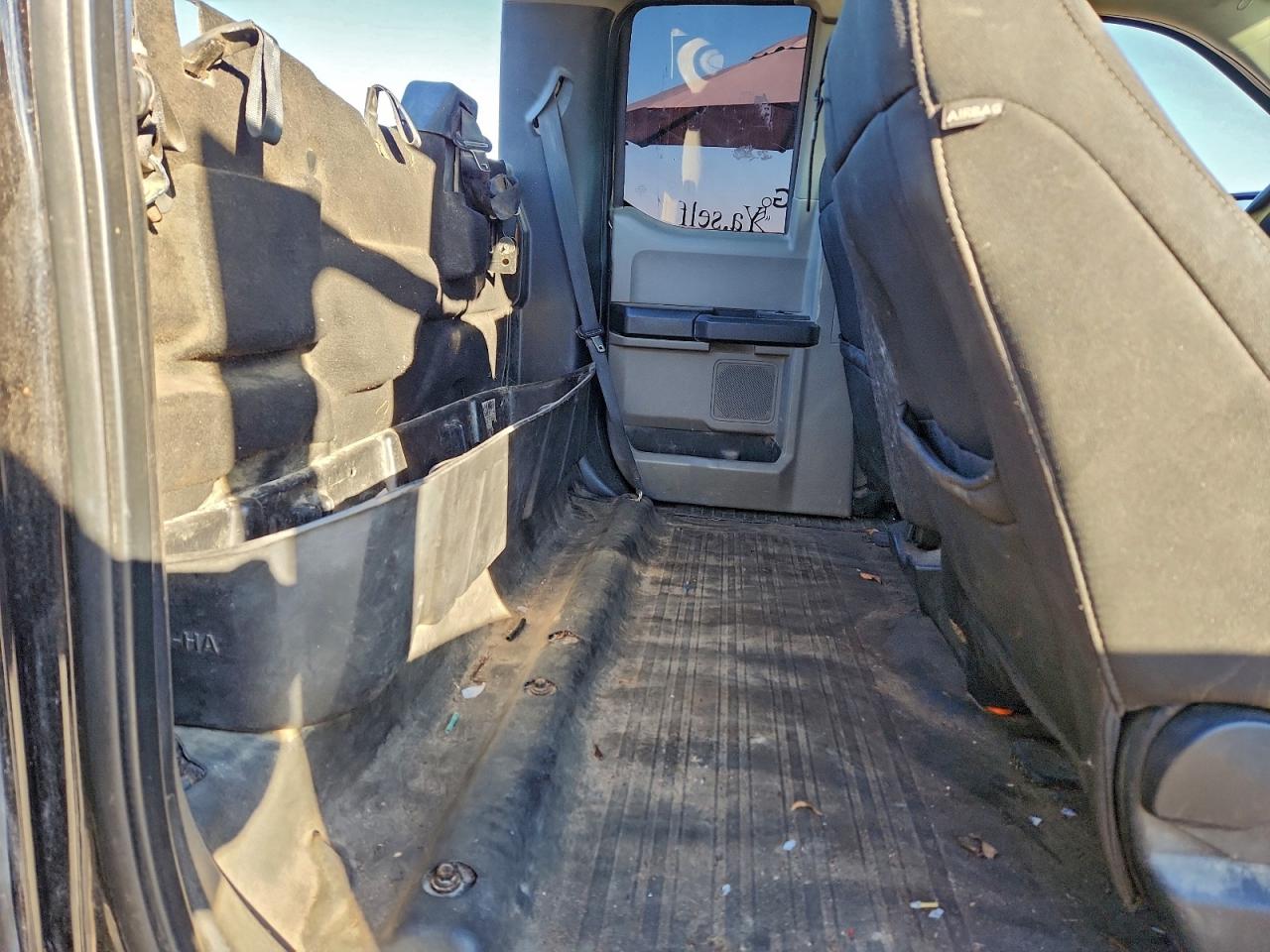 Ford F-150 Super Cab Image 7