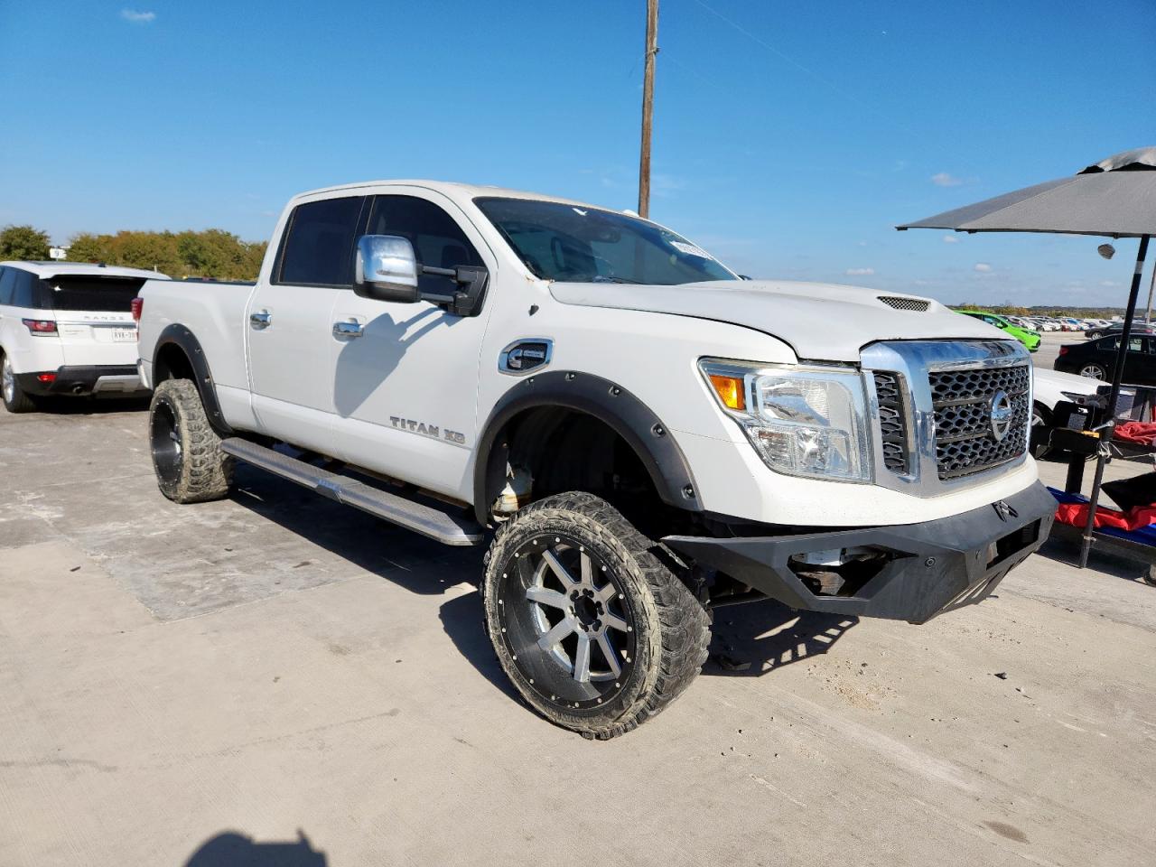 Nissan Titan Sl Image 4