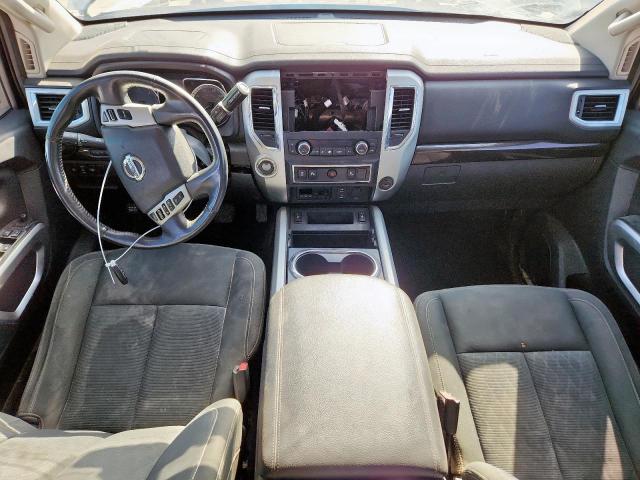 Nissan Titan Sl Image 11