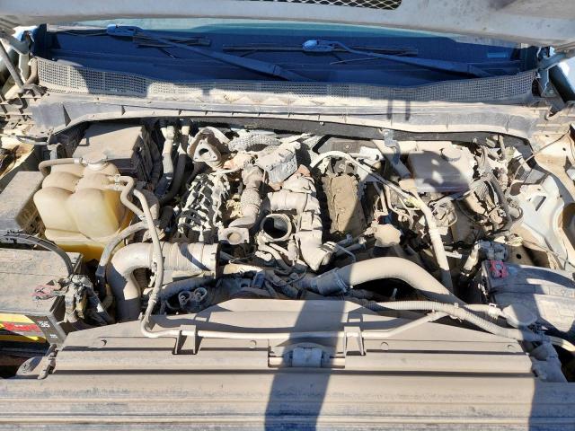 Nissan Titan Sl Image 9