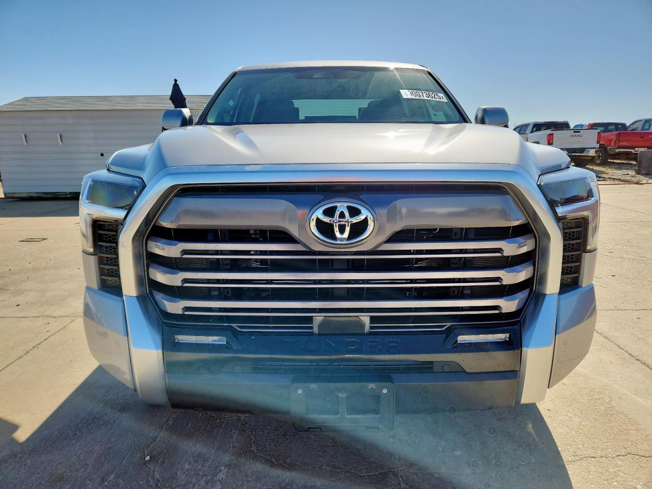 Toyota Tundra Crewmax Limited Image 6