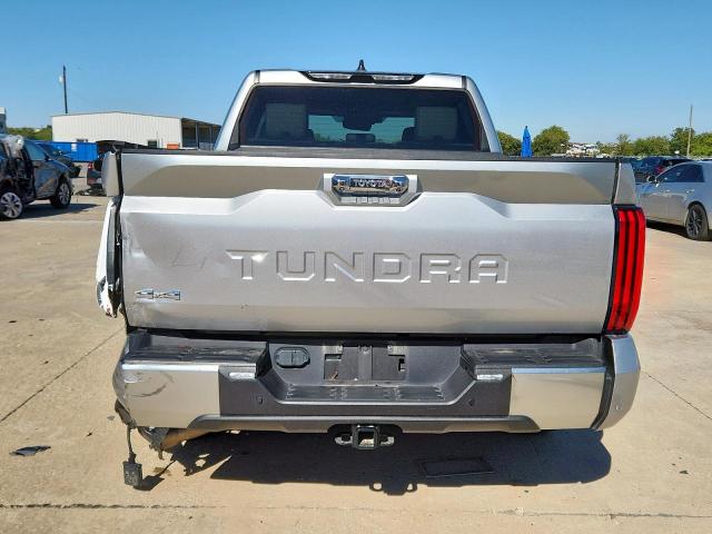 Toyota Tundra Crewmax Limited Image 4