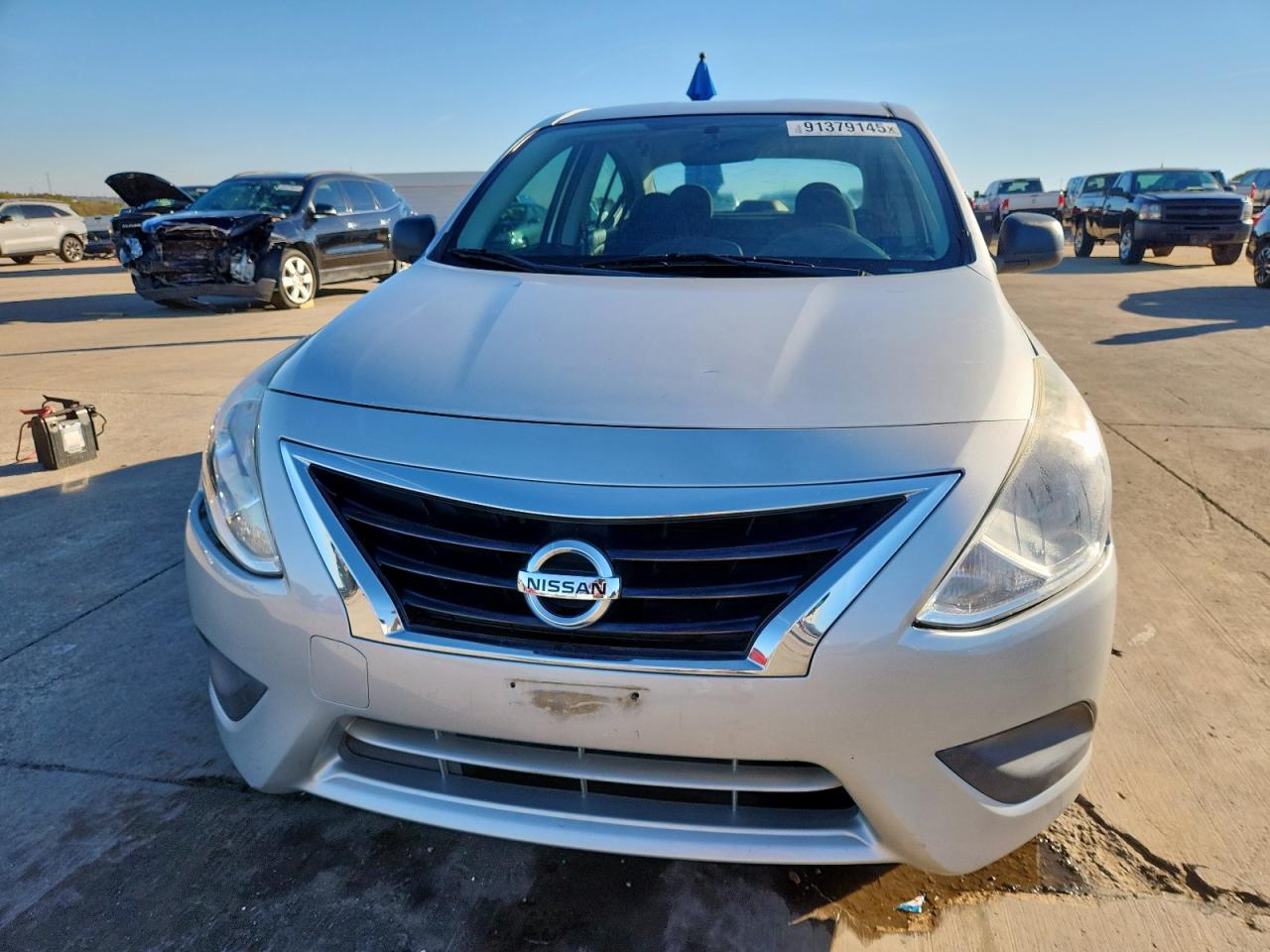 Nissan Versa S Image 2