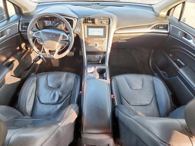 Ford Fusion Titanium Hev Image 12