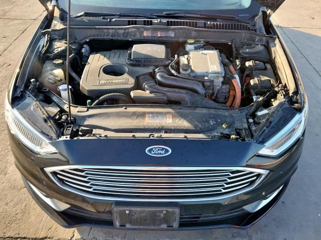 Ford Fusion Titanium Hev Image 8