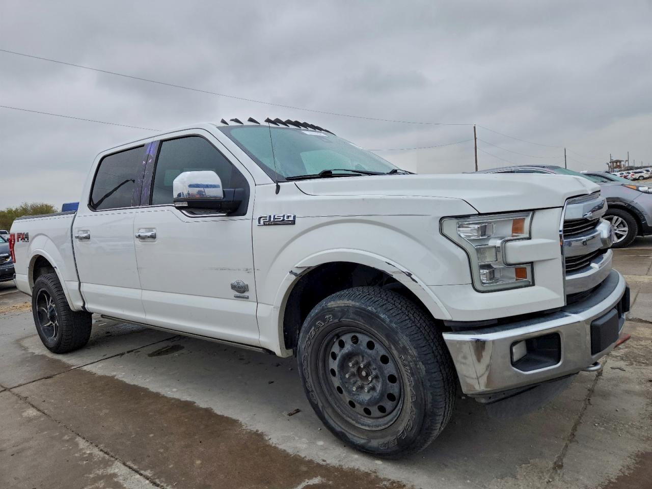 Ford F-150 Supercrew Image 7