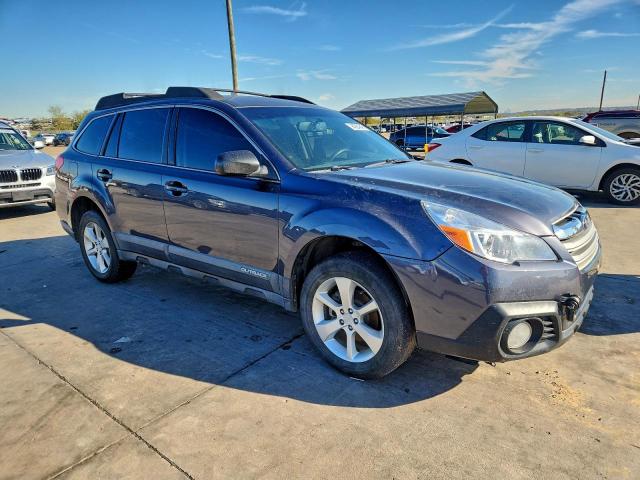 Subaru Outback 2.5i Image 2