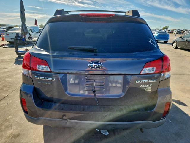 Subaru Outback 2.5i Image 6