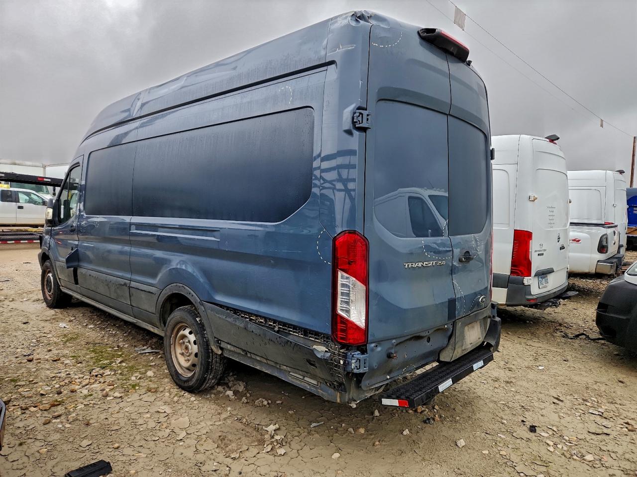 Ford Transit T-250 Image 2