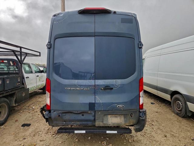 Ford Transit T-250 Image 3