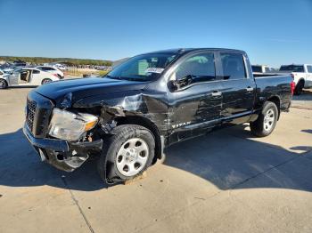  Salvage Nissan Titan