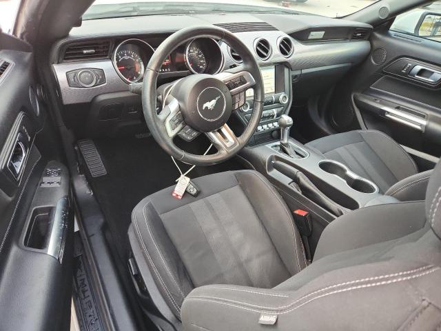 Ford Mustang Image 8