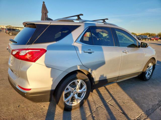 Chevrolet Equinox Premier Image 6