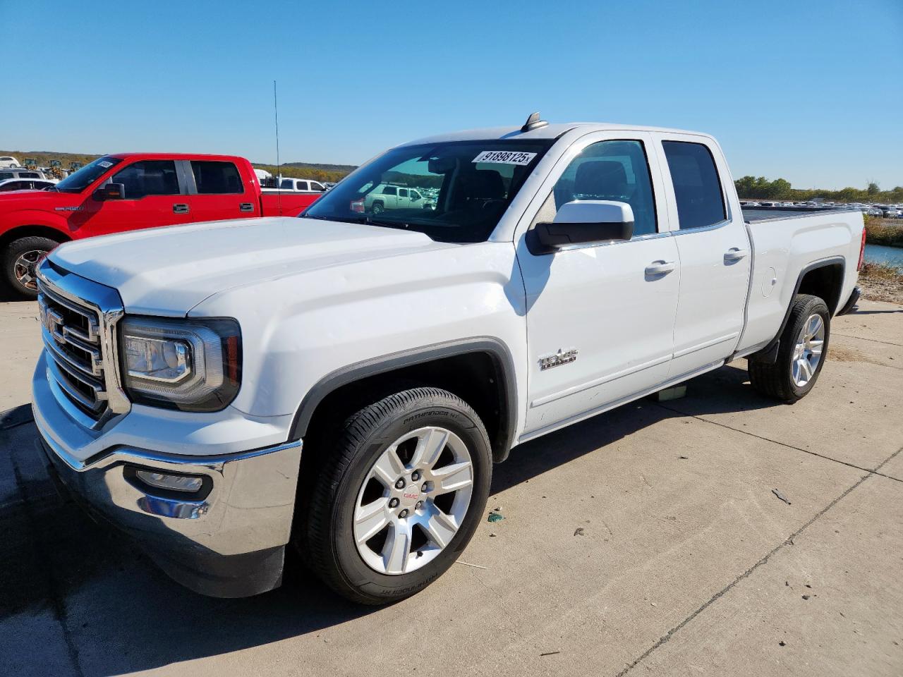 GMC Sierra C1500 Sle Image 1