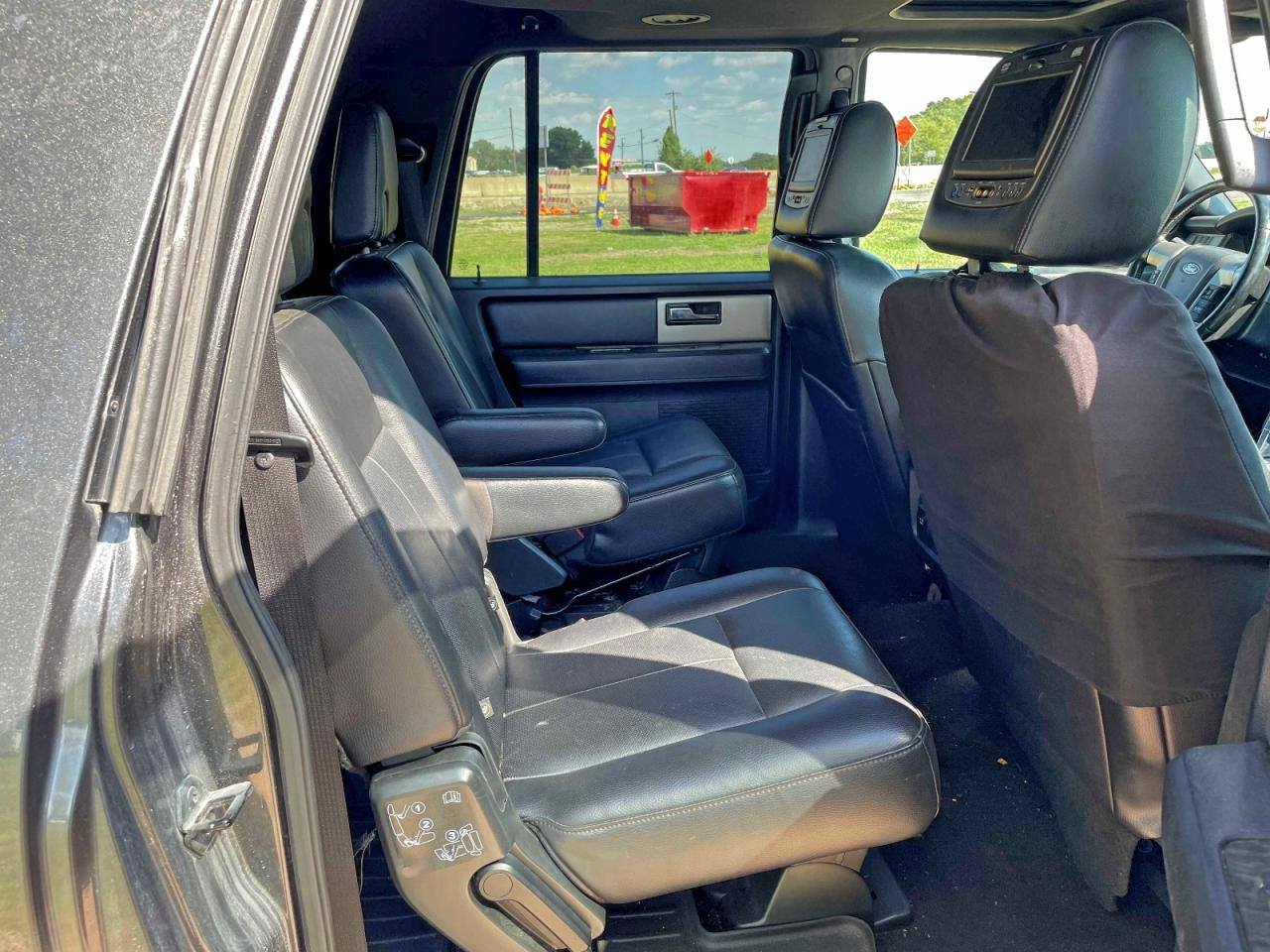 Ford Expedition El Limited Image 10