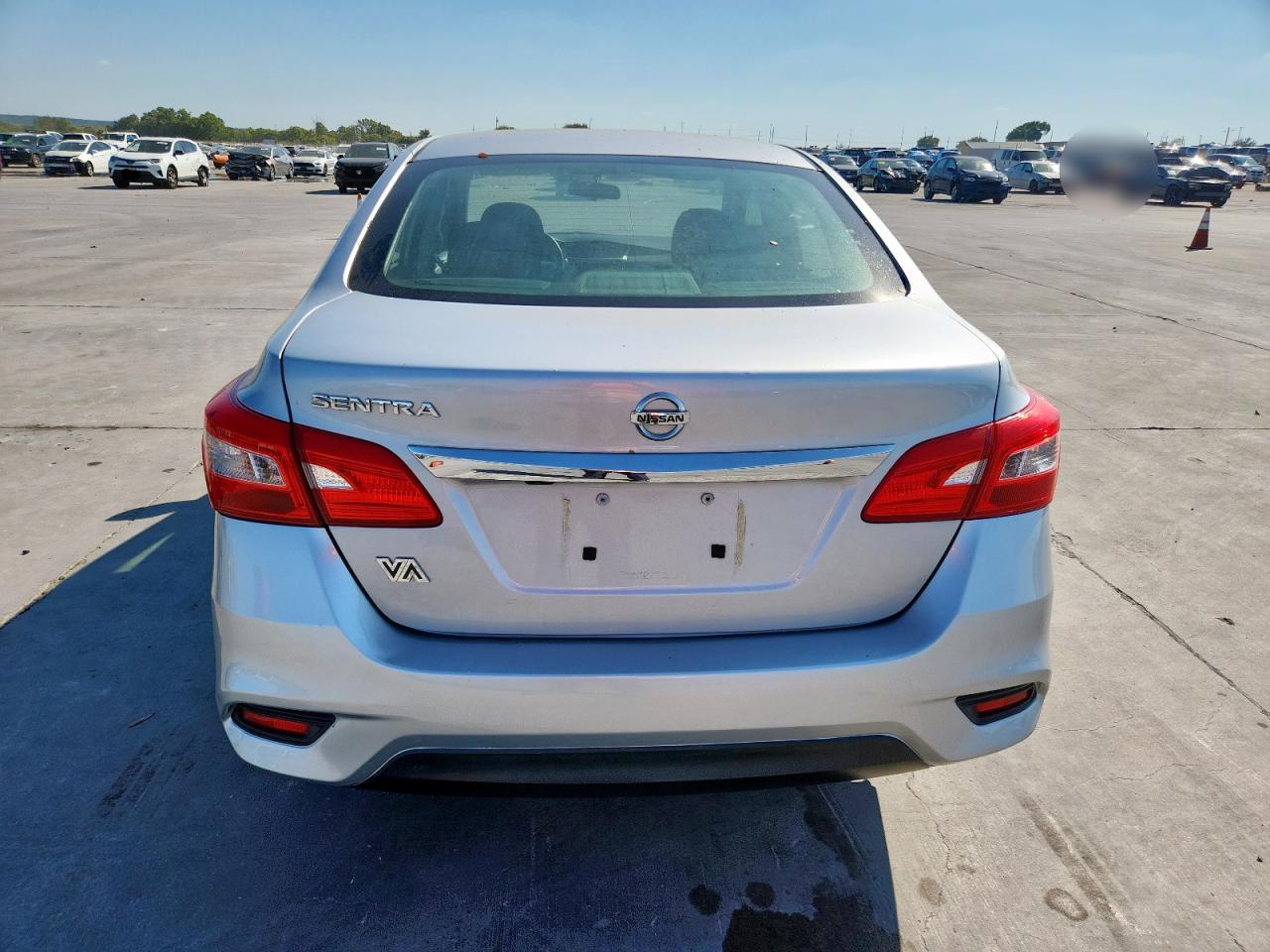 Nissan Sentra S Image 3