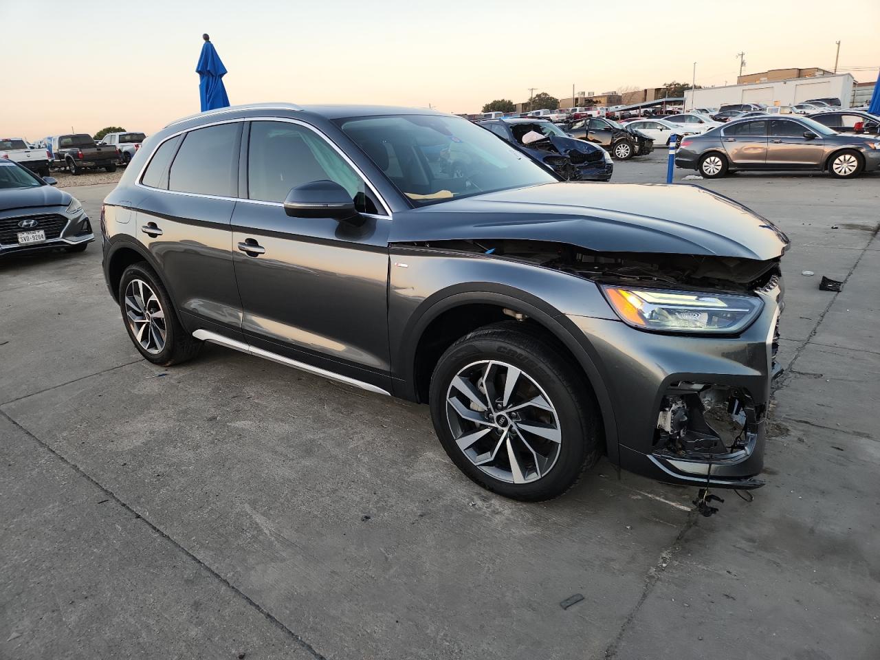 Audi Q5 Premium Plus 45 Image 4