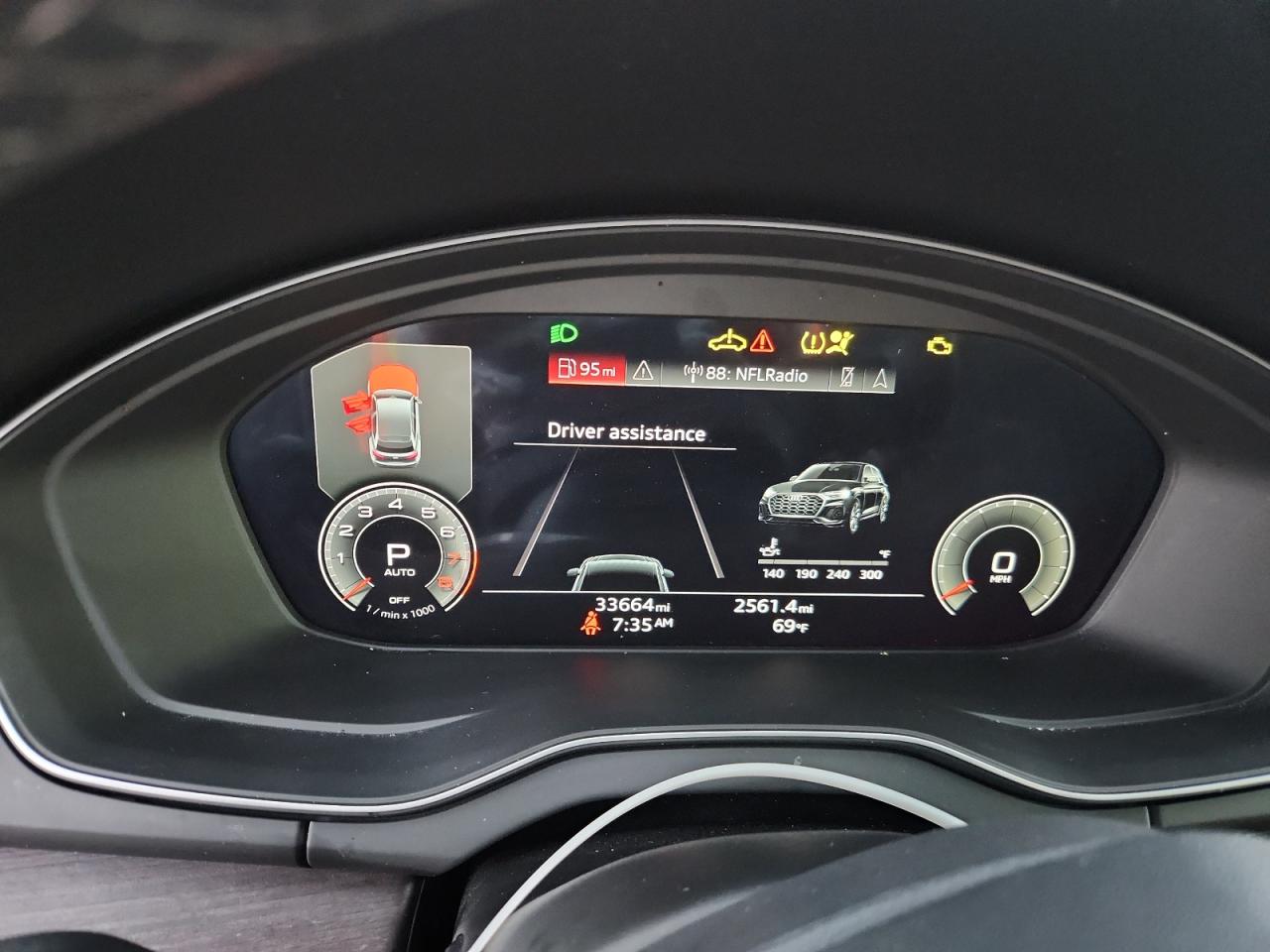 Audi Q5 Premium Plus 45 Image 7