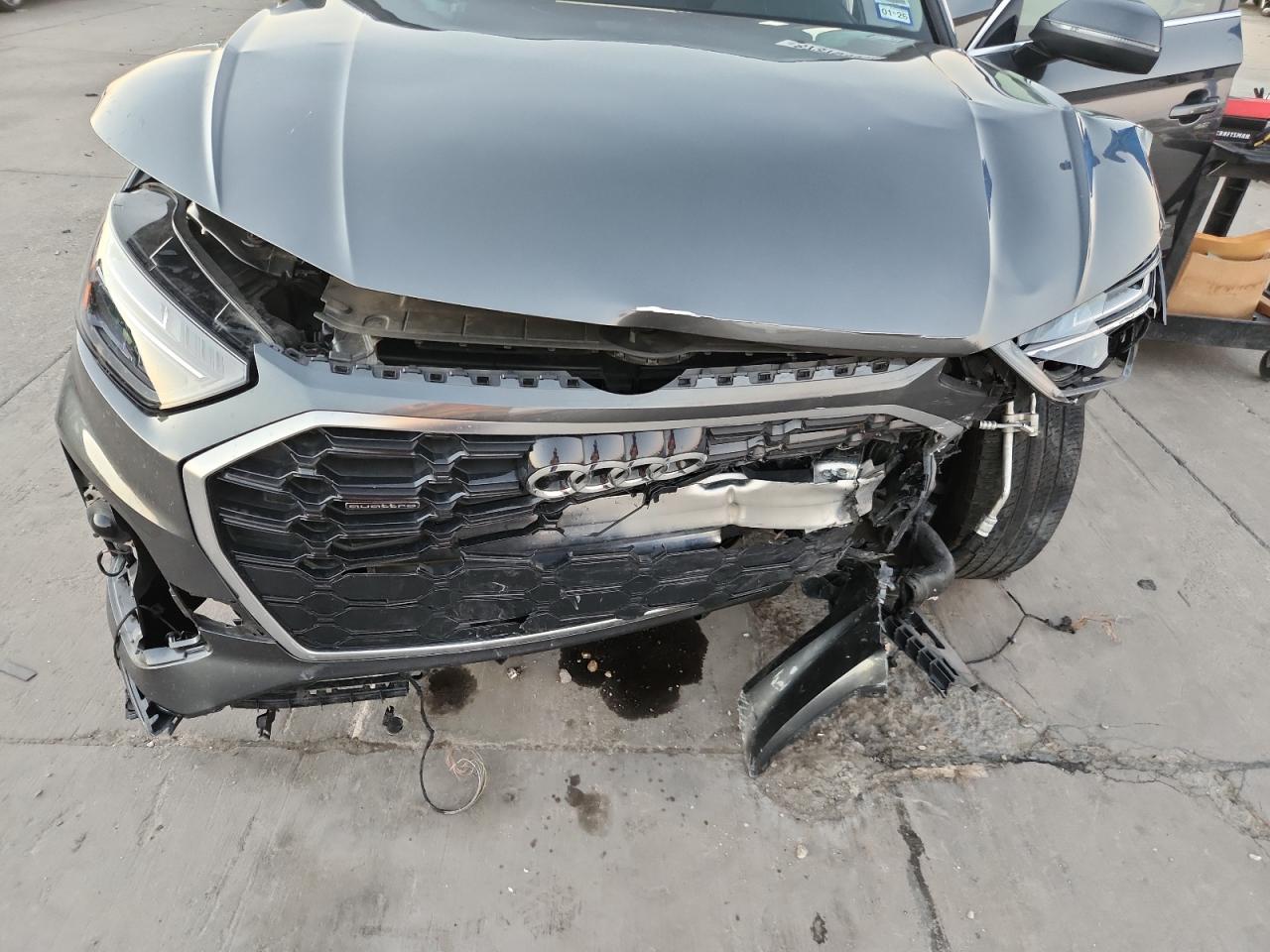 Audi Q5 Premium Plus 45 Image 10