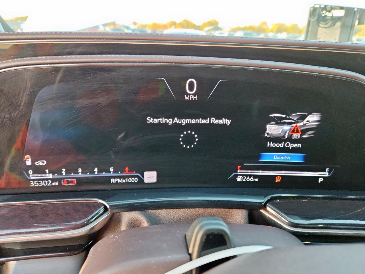 Cadillac Escalade Premium Luxury Platinum Image 9