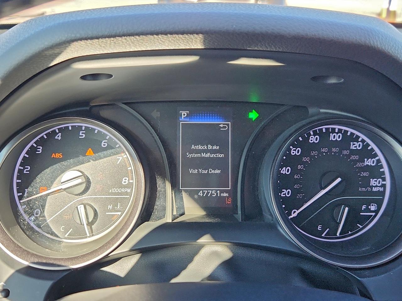 Toyota Camry Se Image 12