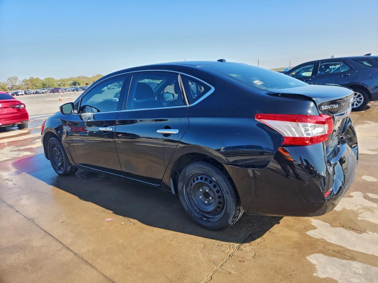 Nissan Sentra S Image 2